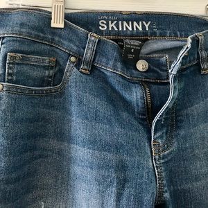 NY&Company Skinny Jeans